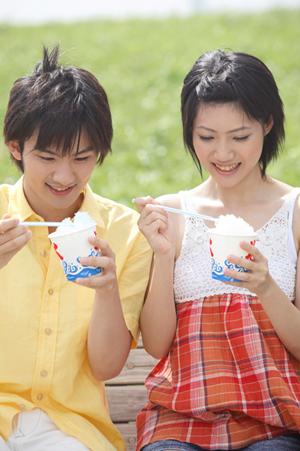 新宿で生牡蠣とイタリアンを楽しめるオイスターバー「Oyster Bar ジャックポット 新宿」完全ガイド