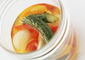 大阪・難波の海鮮居酒屋「磯丸水産　なんば南海通り店」の魅力徹底解説！新鮮な海の幸と活き活きとした炭火焼き体験を満喫しよう